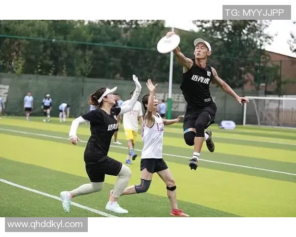 西安飞盘队在滑板精英赛中以67分稳居积分榜首位